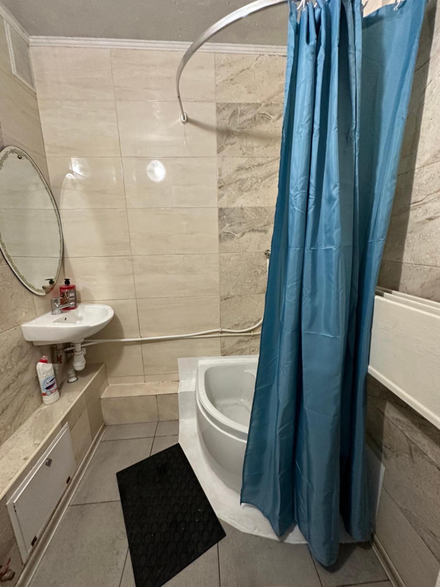 Ararat-Poznyaki Hostel Kiev Buitenkant foto