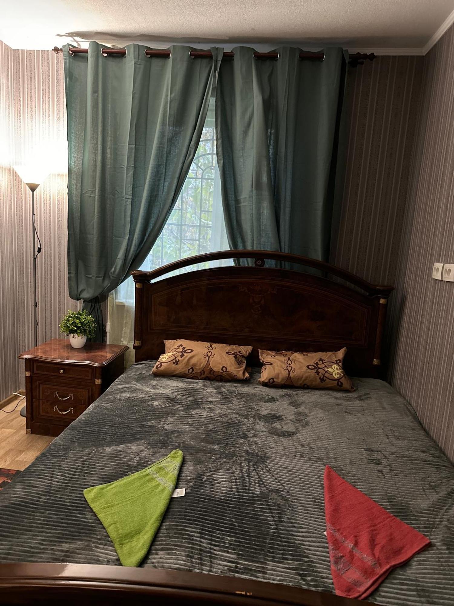 Ararat-Poznyaki Hostel Kiev Buitenkant foto